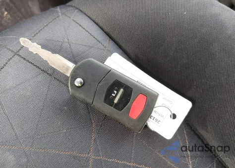 2013 Mazda Mazda2 Sport из США, поврежденный, VIN JM1DE1KY2D0156316